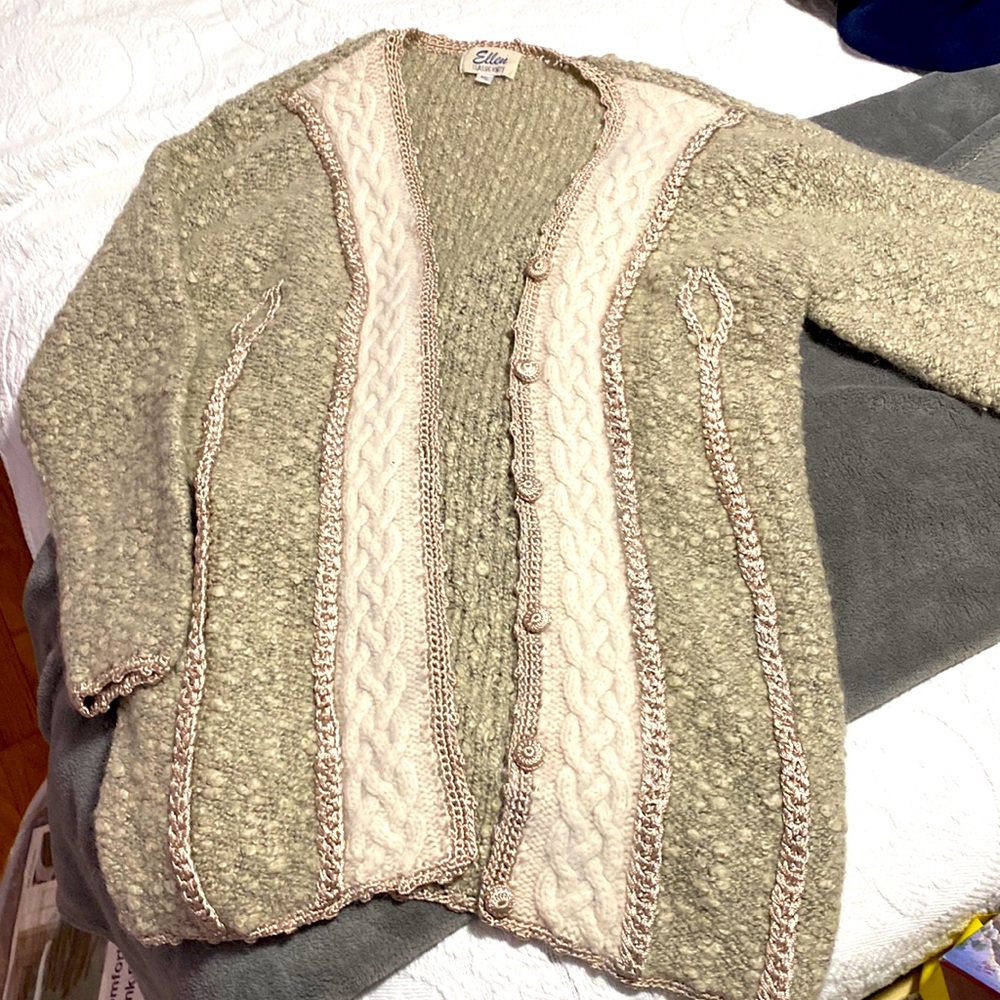 Gorgeous Ellen classic knit M/L with “Jameson Irish whiskey “ patch on sleeve!